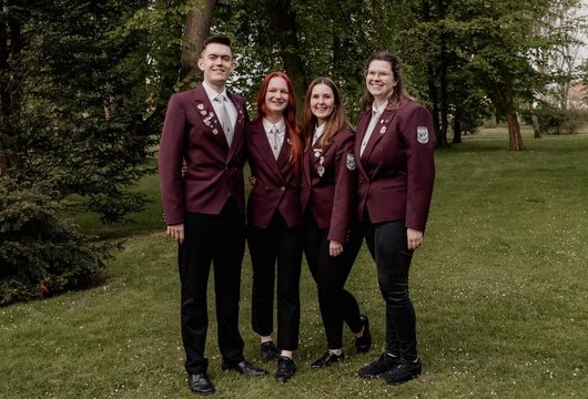 v.L. Christian, Soraya, Lina u. Leonie v.L. Christian, Soraya, Lina u. Leonie